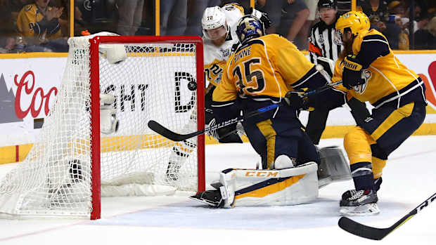 patric-hornqvist-penguins-game-6-winner-1300.jpg
